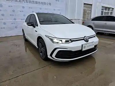 Volkswagen Golf 2023