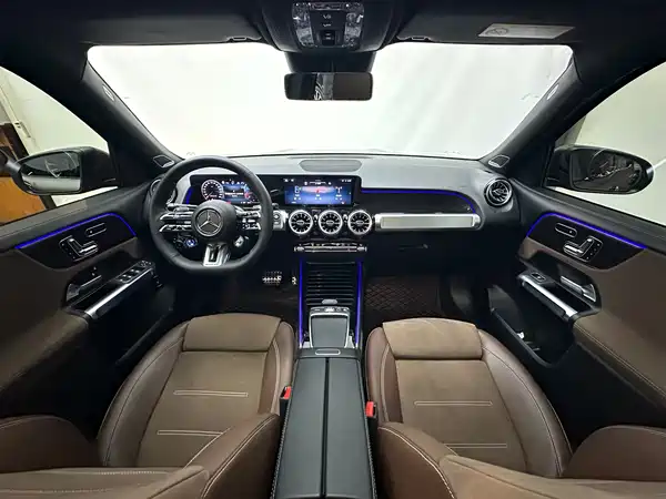 Mercedes-Benz GLB AMG 2026