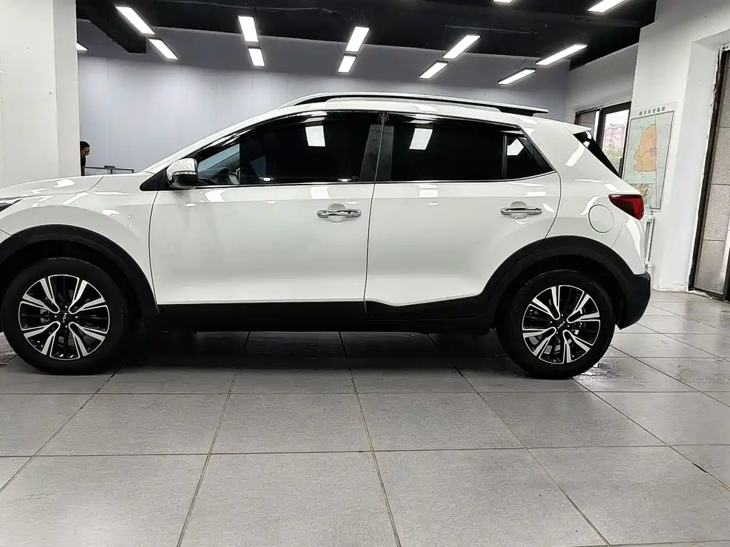 Kia KX1 2022