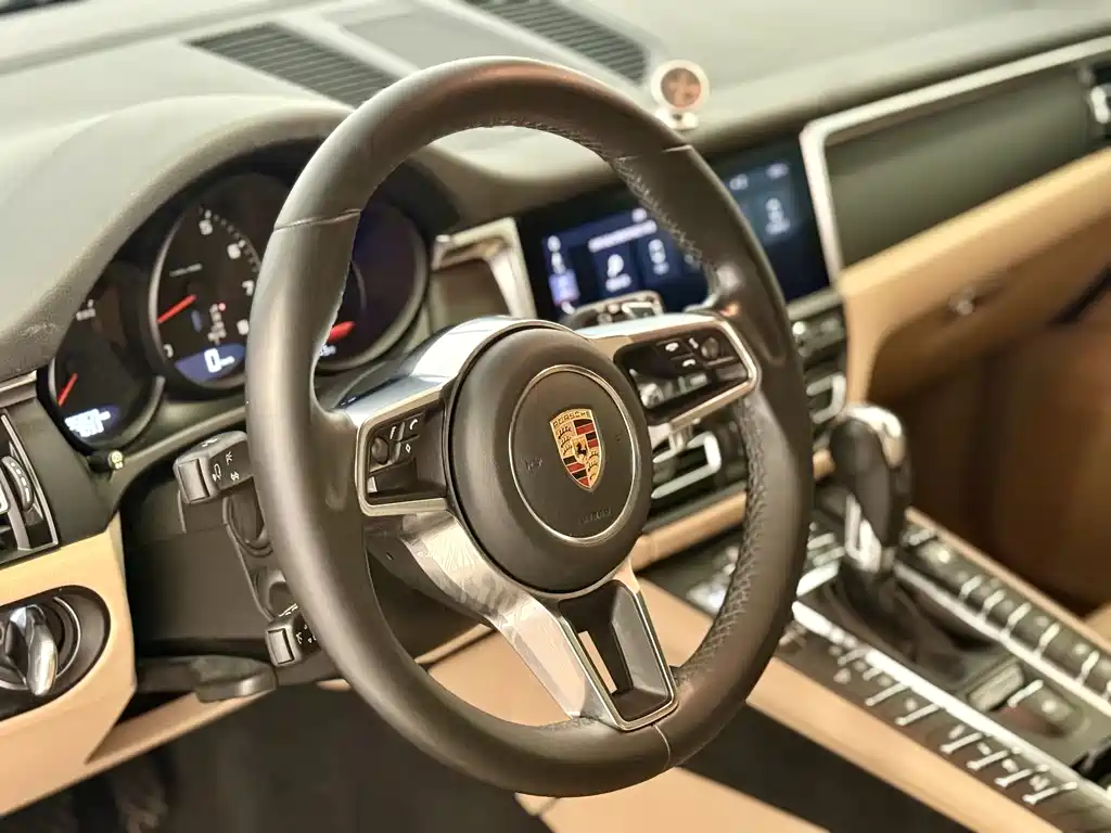 Porsche Macan 2019 — фото 8