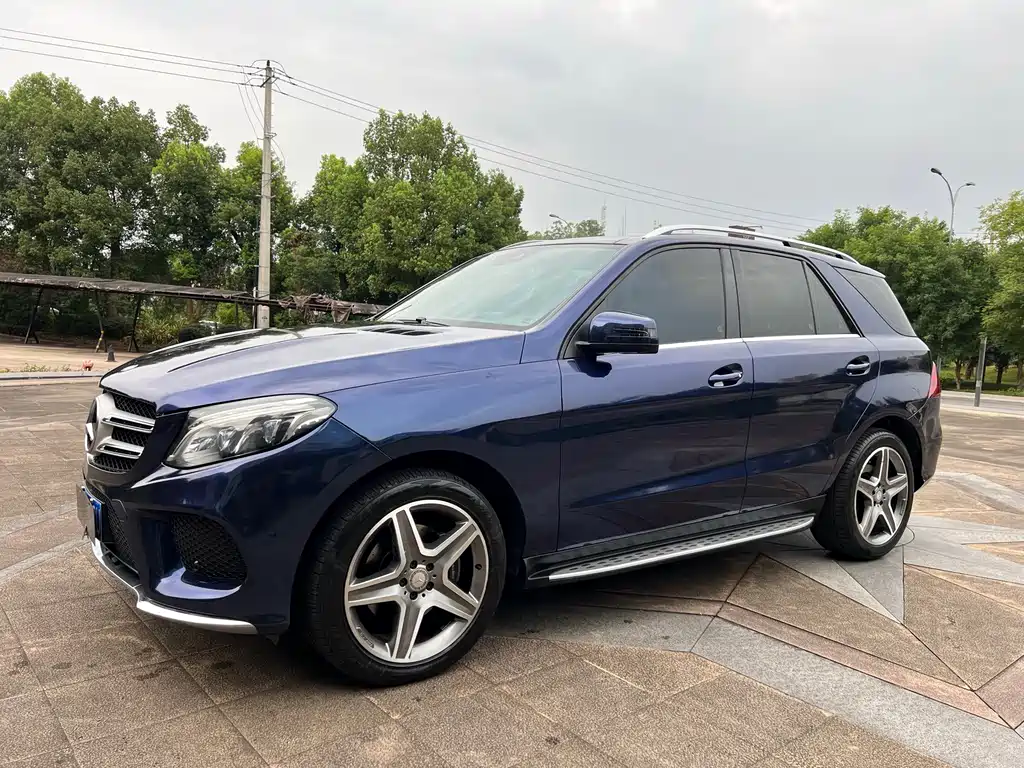 Mercedes-Benz GLE 2016