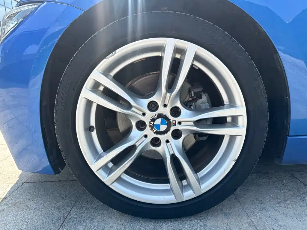 BMW 3 Series 2016 — фото 17