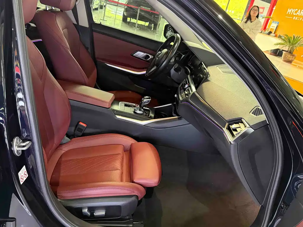 BMW 3 Series 2022 — фото 15
