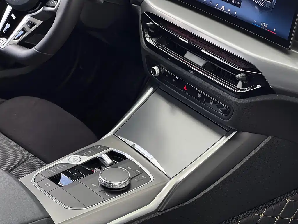 BMW 2 Series 2026 — фото 13