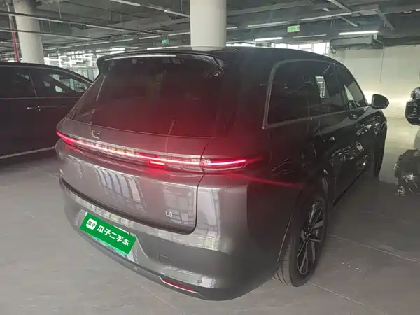 Li Auto L8 2023