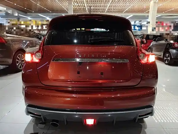 Infiniti ESQ 2019