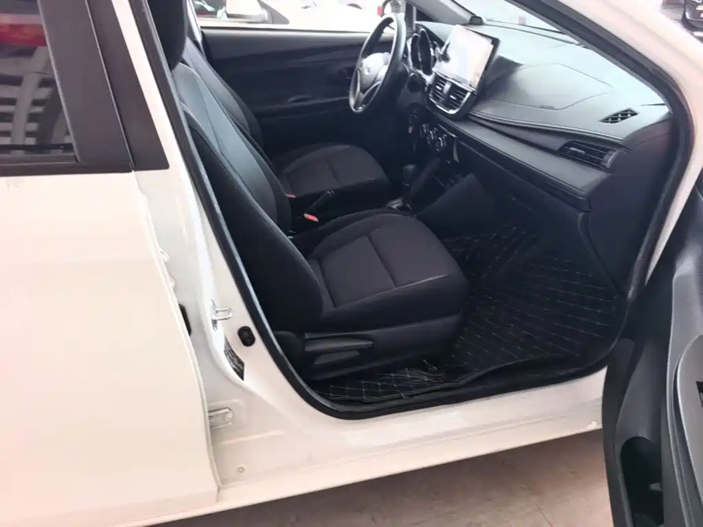 Toyota Vios FS 2021 — фото 25