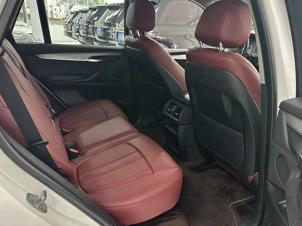 BMW X5 2015 — фото 28