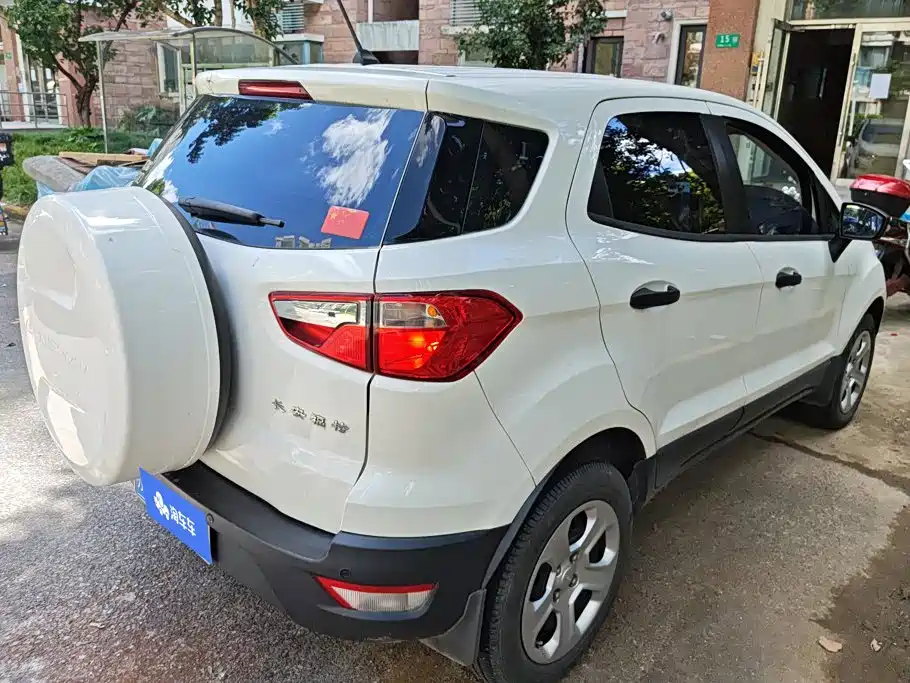 Ford EcoSport 2018 — фото 3