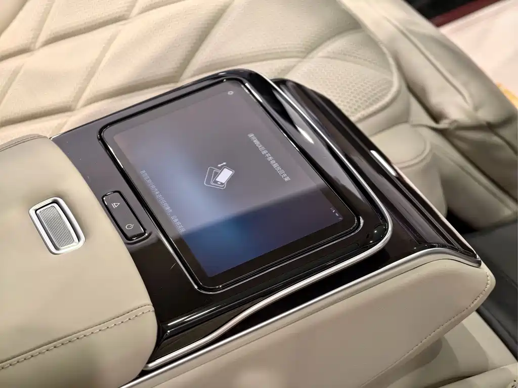 Mercedes-Benz Maybach S-Class 2023 — фото 14