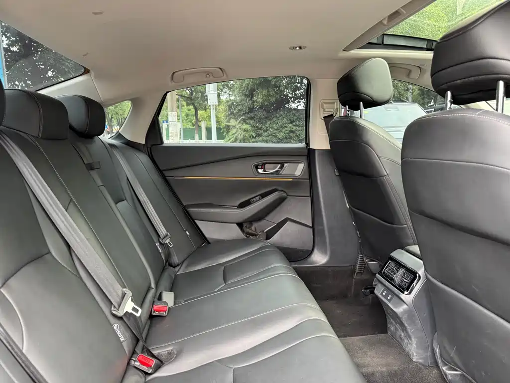 Honda Accord 2023 — фото 17