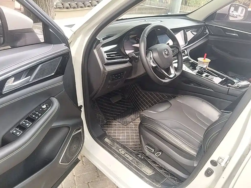 Changan CS85 COUPE 2019 — фото 16