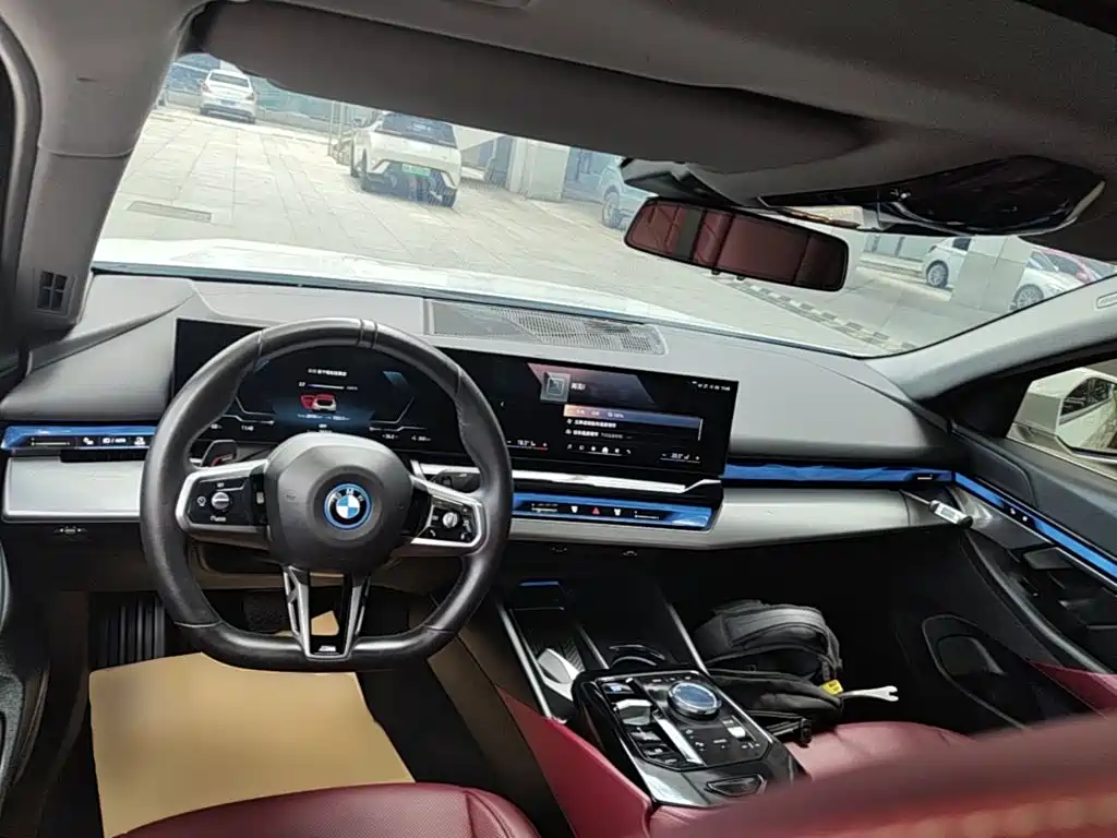BMW i5 2024 — фото 10