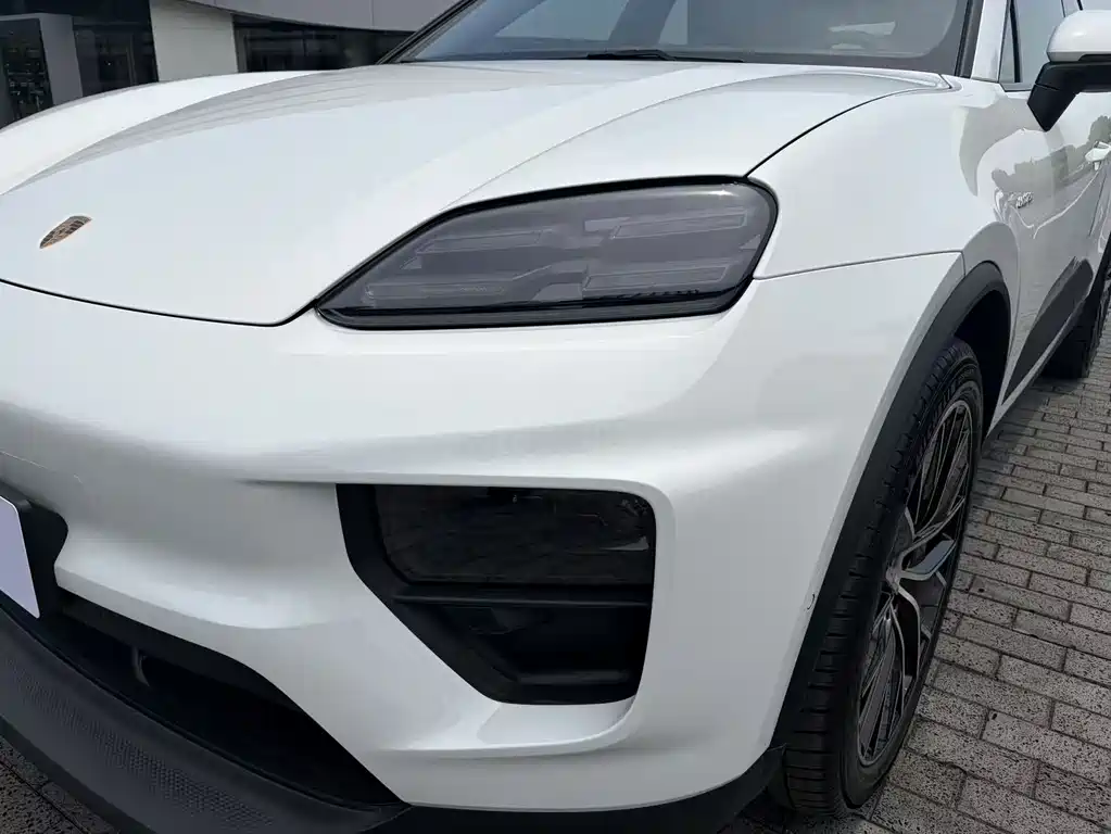 Porsche Macan EV 2025 — фото 3