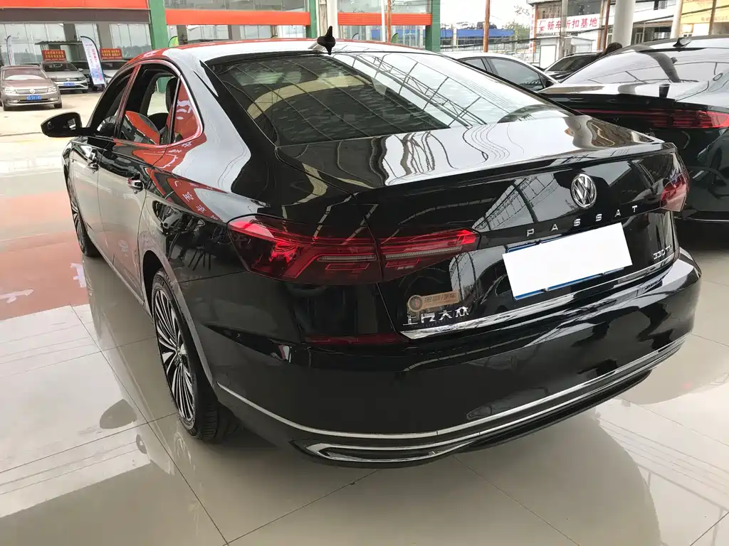 Volkswagen Passat 2020 — фото 4