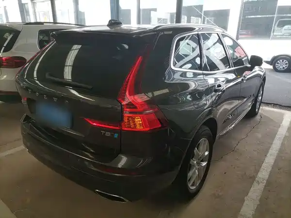 Volvo XC60 2019
