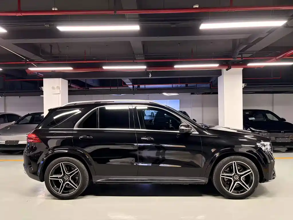 Mercedes-Benz GLE 2025