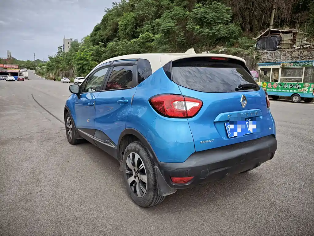 Renault Captur 2016 — фото 10
