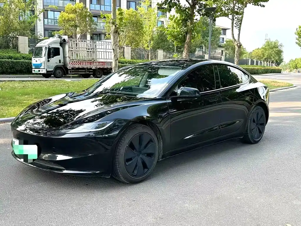 Tesla Model 3 2020 — фото 1