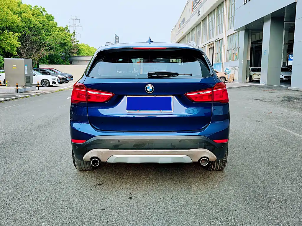 BMW X1 2018 — фото 12