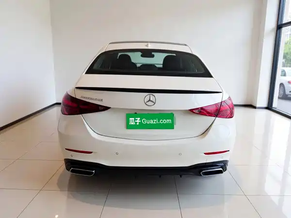 Mercedes-Benz C-Class 2024