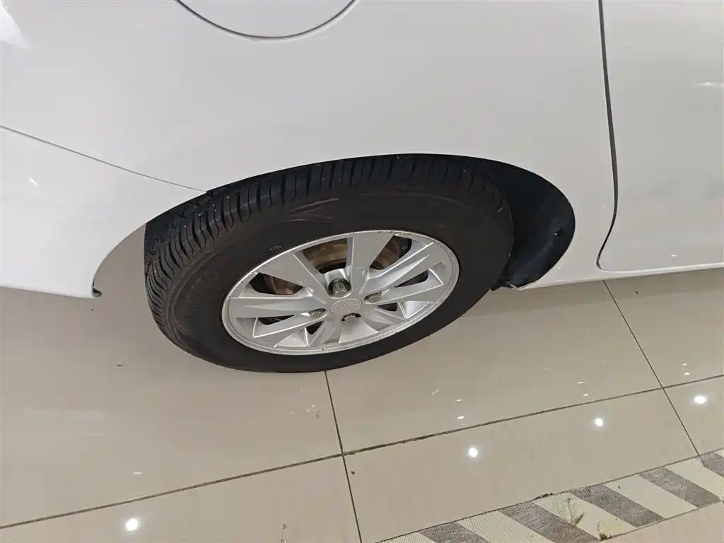 Chevrolet Sail 2015 — фото 26