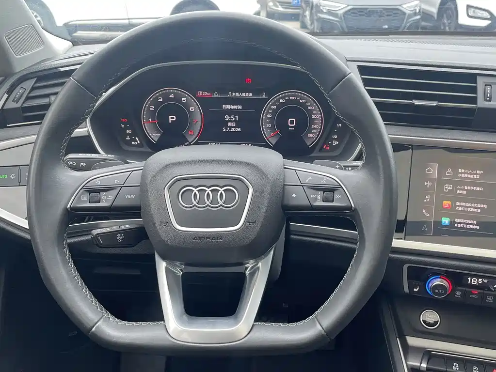 Audi Q3 2023 — фото 12