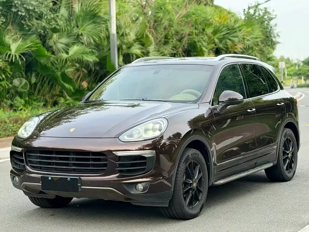 Porsche Cayenne 2017 — фото 1