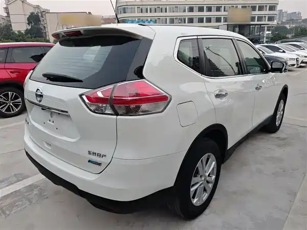 Nissan X-Trail 2014