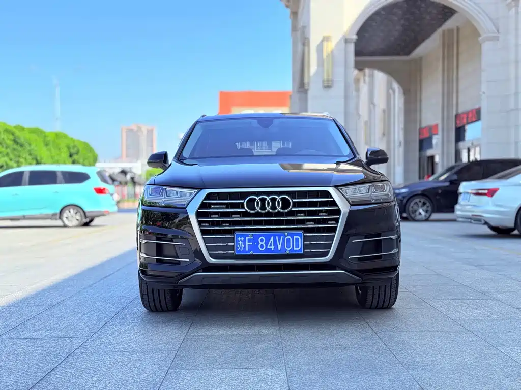 Audi Q7 2019 — фото 2
