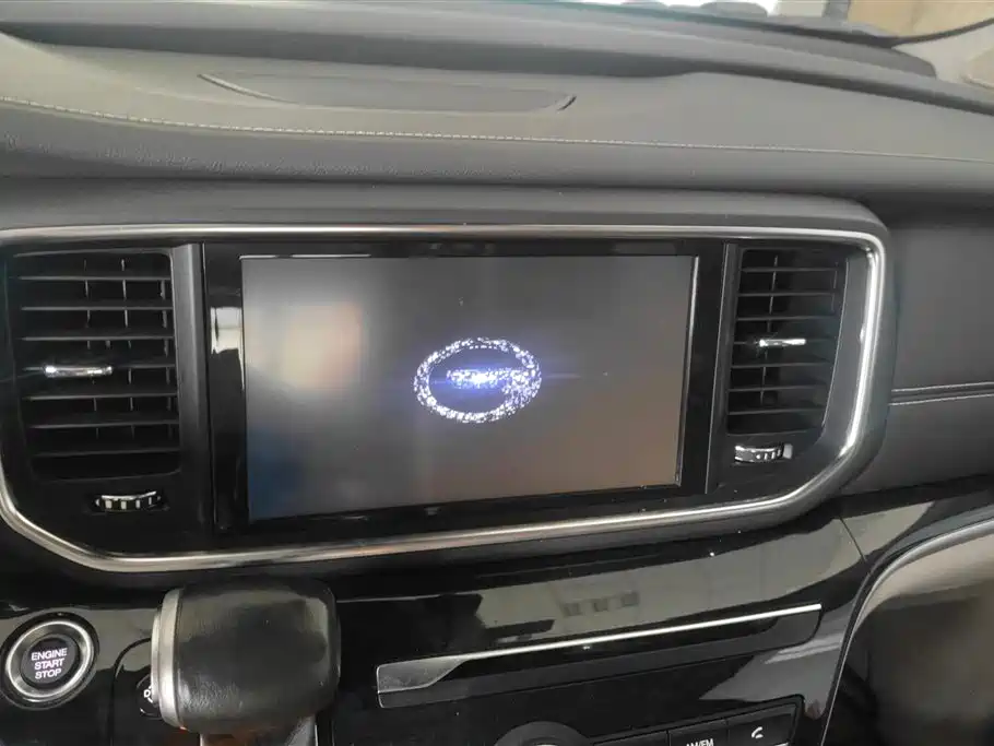 GAC Motor Trumpchi M8 2019 — фото 13