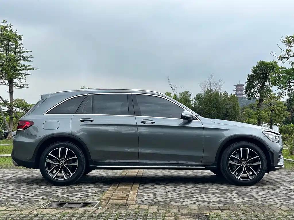 Mercedes-Benz GLC 2021 — фото 16