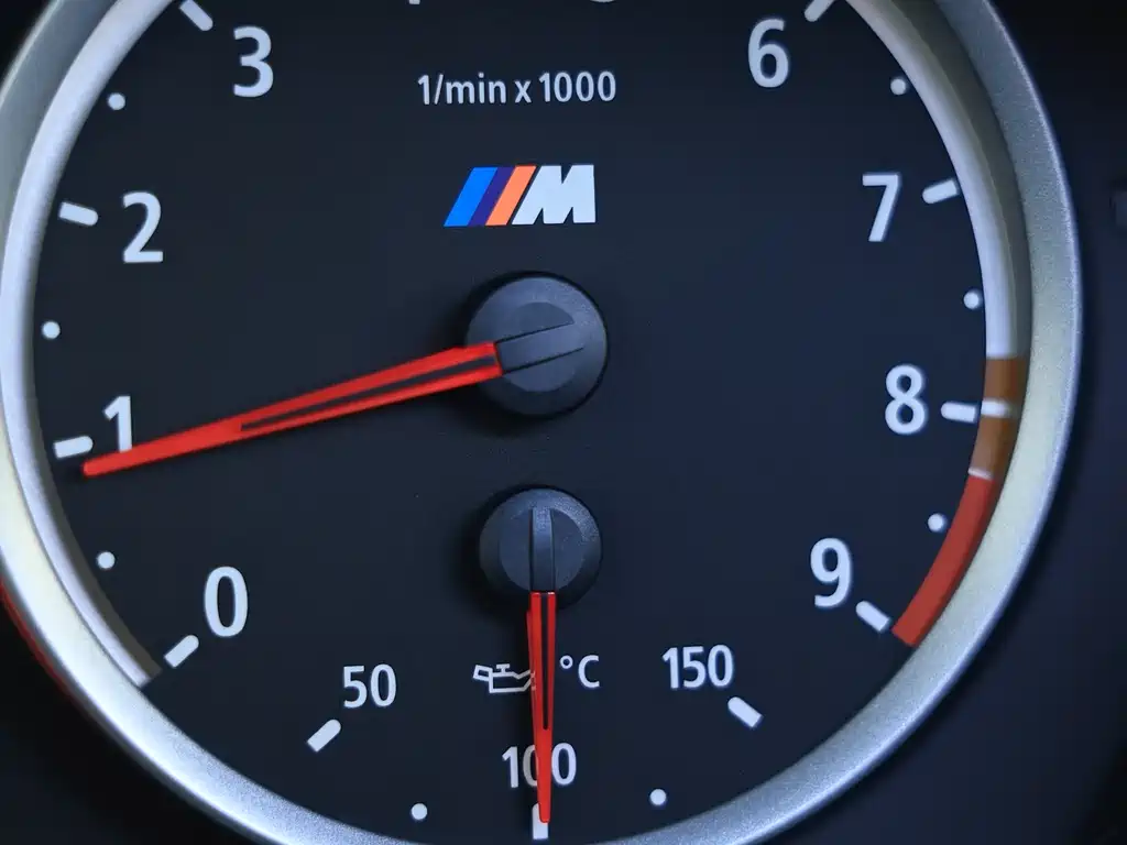 BMW M5 2005 — фото 13