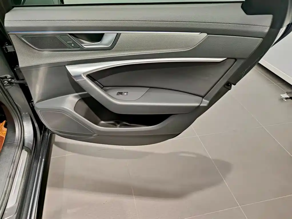 Audi A6L 2021 — фото 13