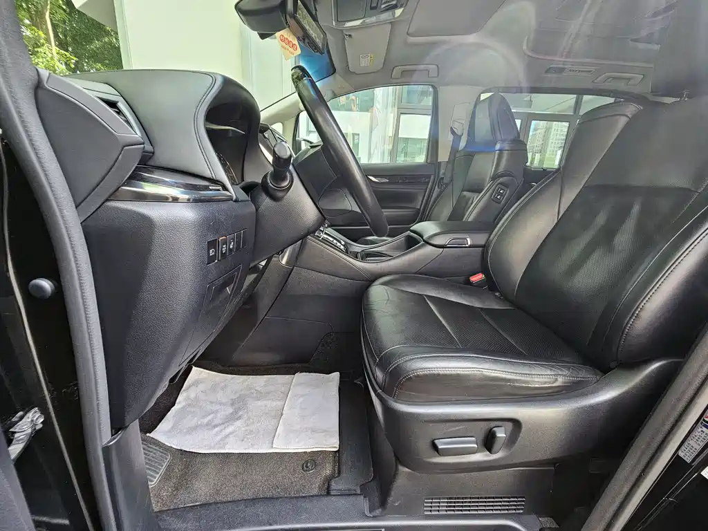 Toyota Vellfire 2020 — фото 23