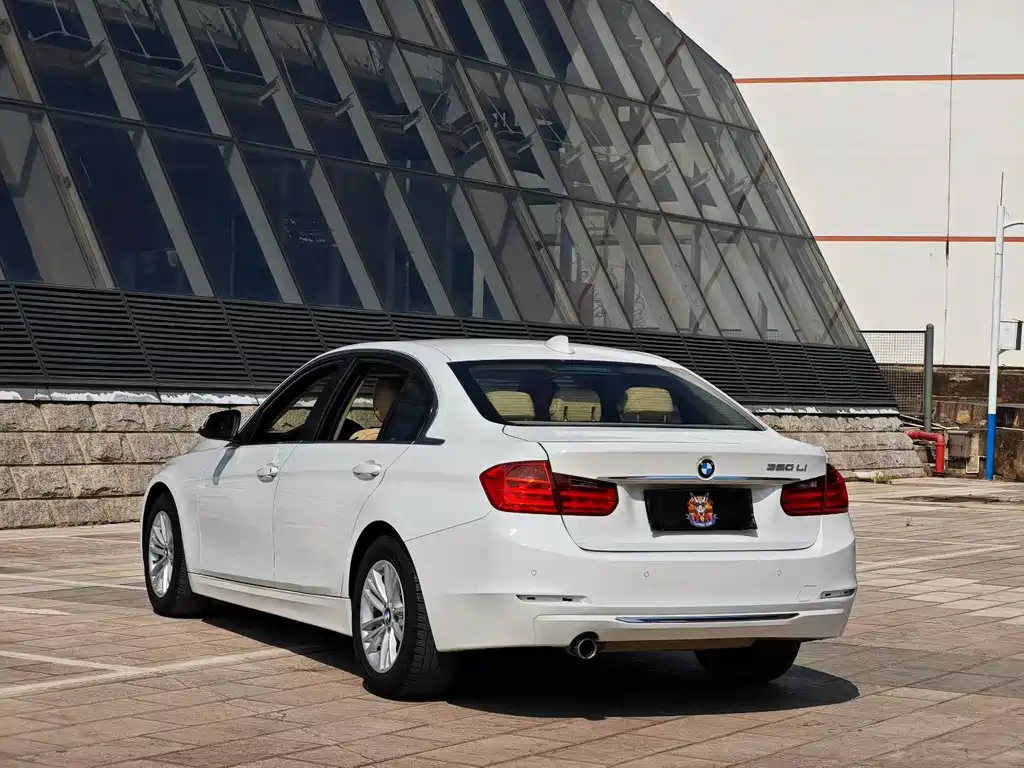 BMW 3 Series 2015 — фото 6