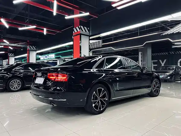 Audi A8 2011