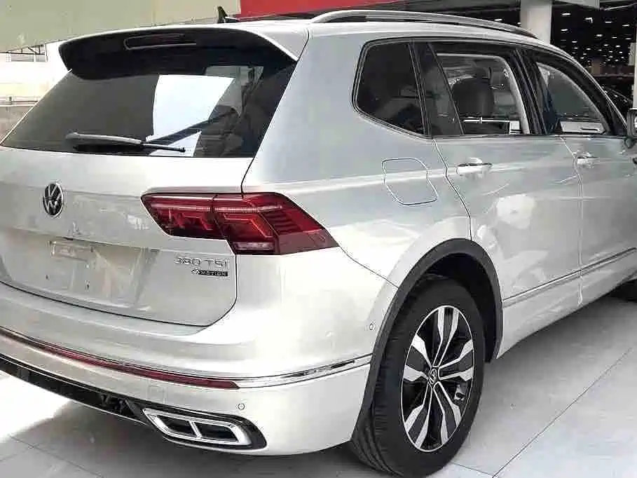 Volkswagen Tiguan L 2023 — фото 4