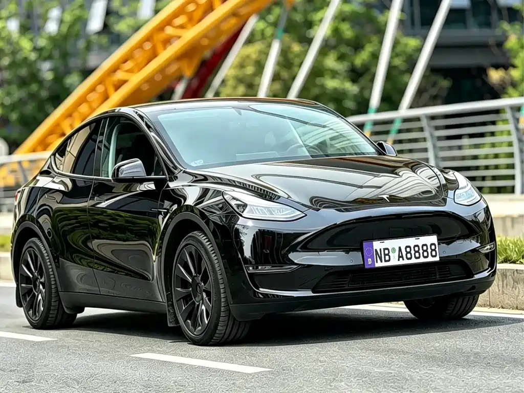 Tesla Model Y 2022 — фото 3