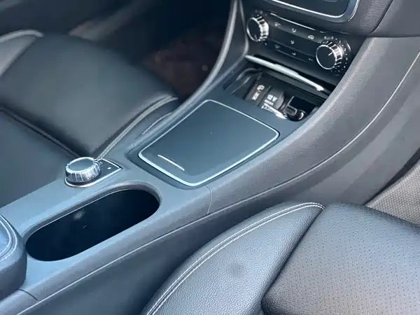 Mercedes-Benz GLA 2017
