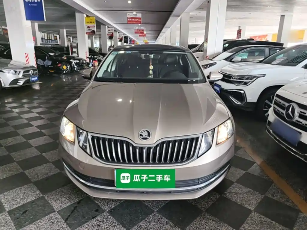 Skoda Octavia 2018 — фото 3