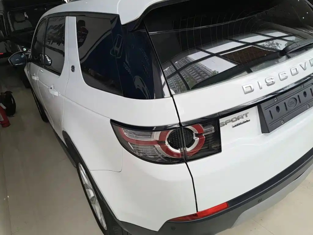 Land Rover Discovery Sport 2017 — фото 5