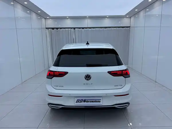 Volkswagen Golf 2022