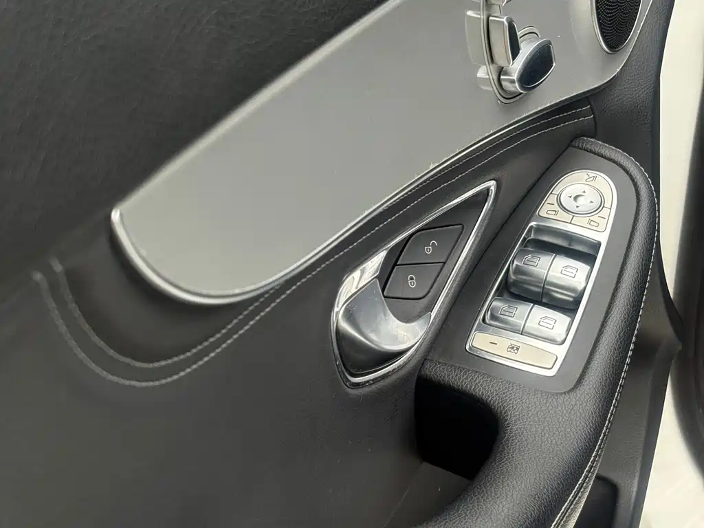 Mercedes-Benz C-Class 2020 — фото 11