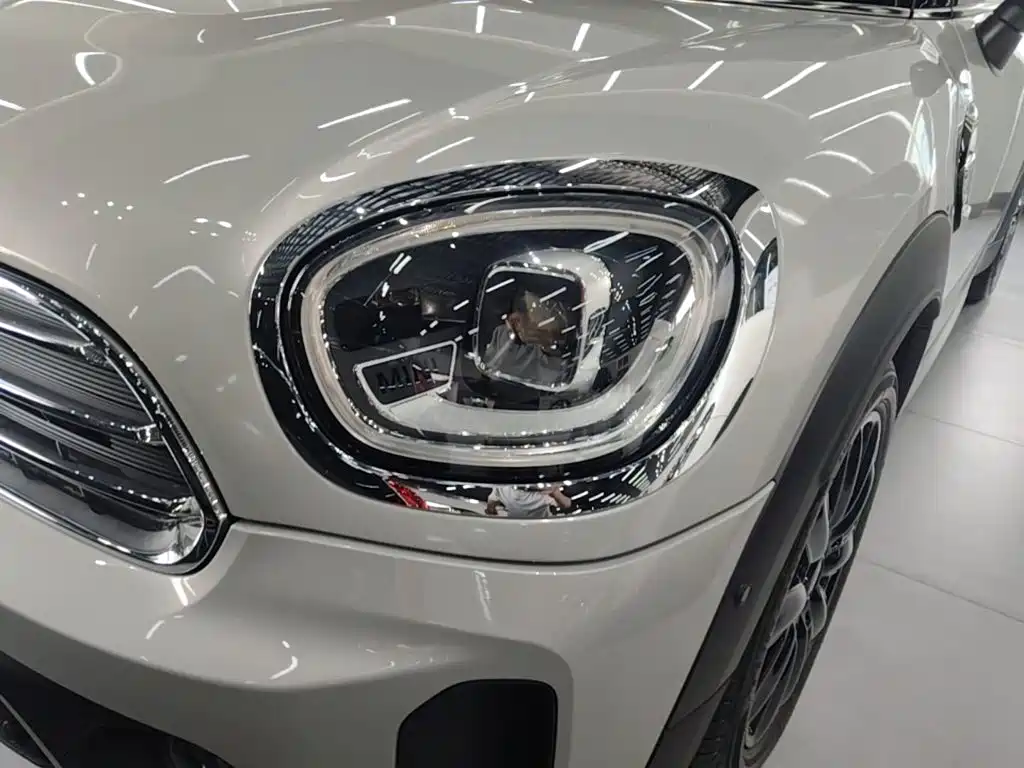 MINI Countryman 2022 — фото 24