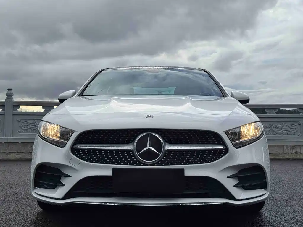 Mercedes-Benz A-Class 2022 — фото 2