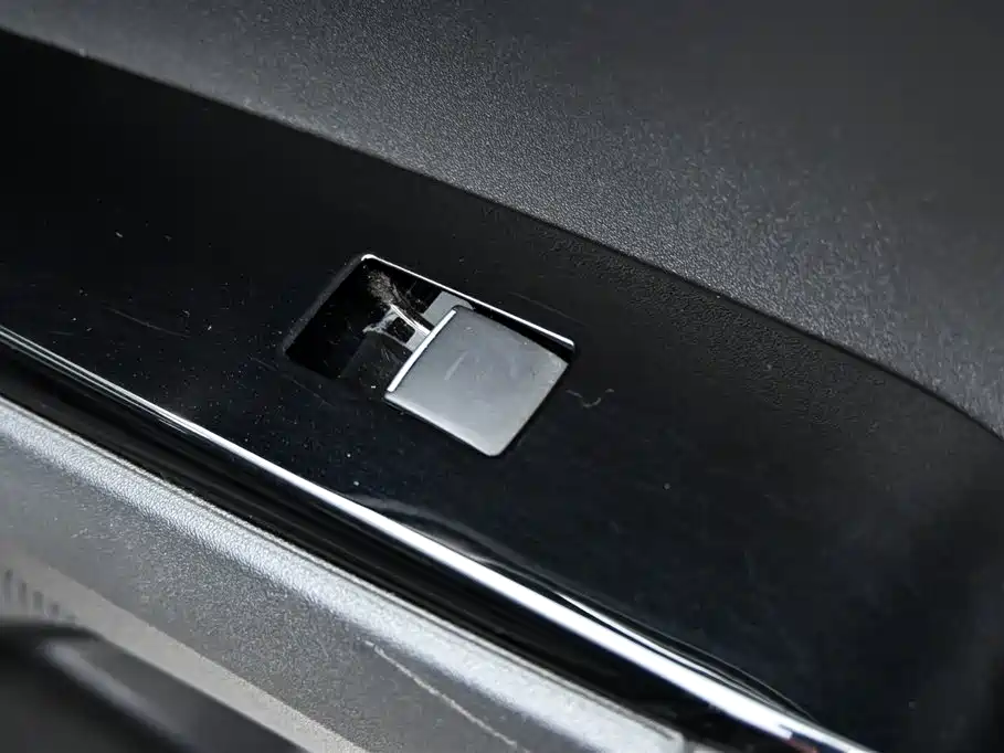 Toyota Camry 2024 — фото 26