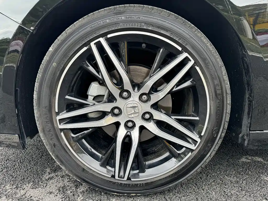 Honda Accord 2023 — фото 11