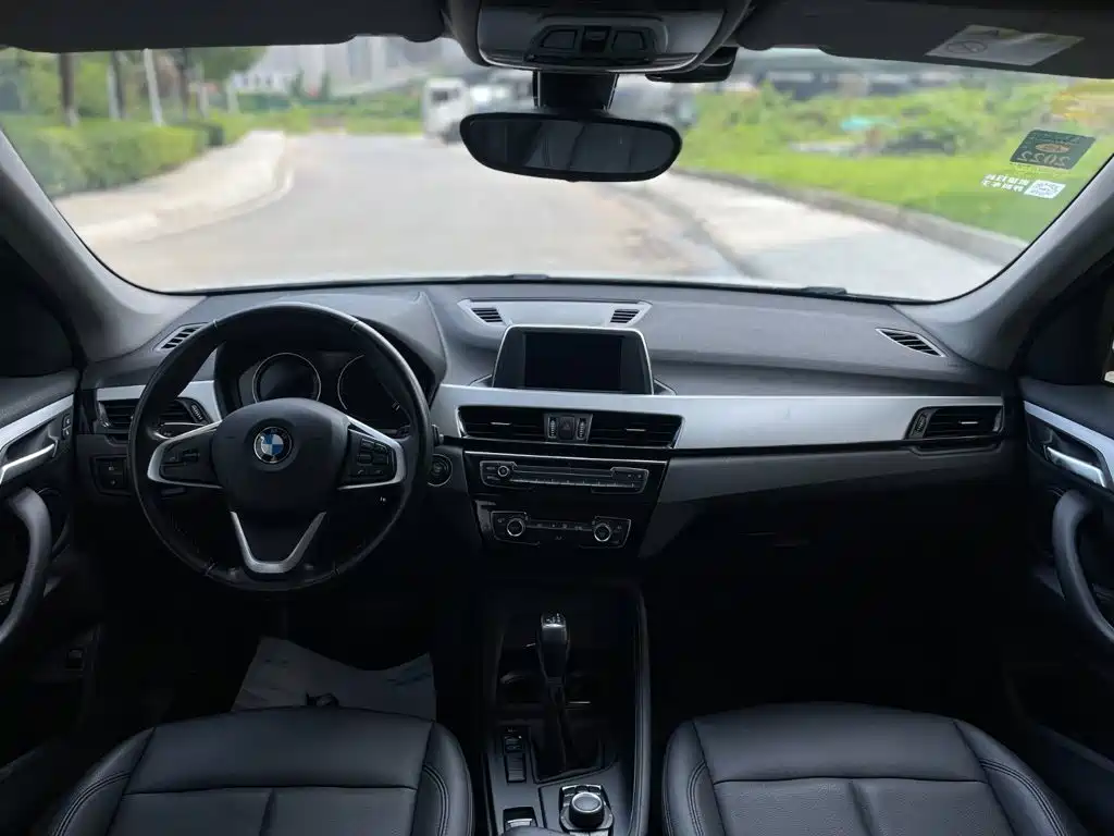 BMW X1 2018 — фото 13