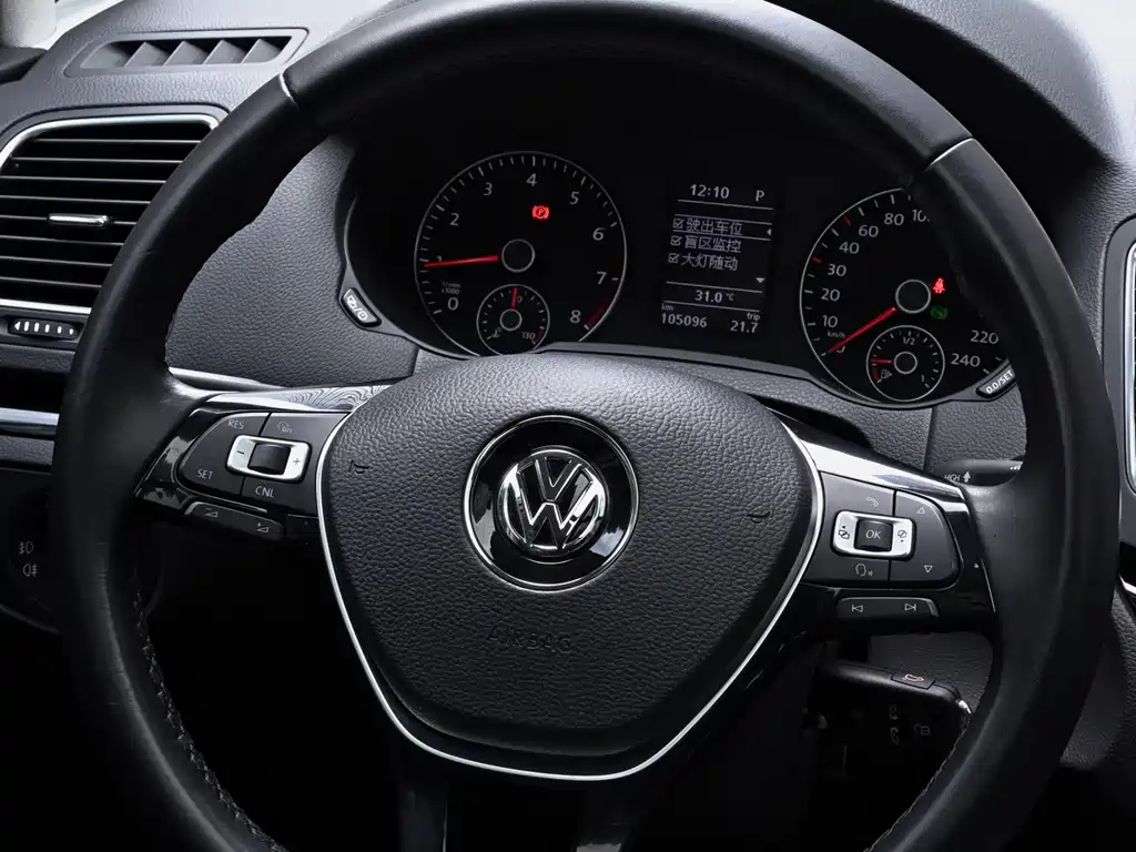 Volkswagen Sharan 2018 — фото 31